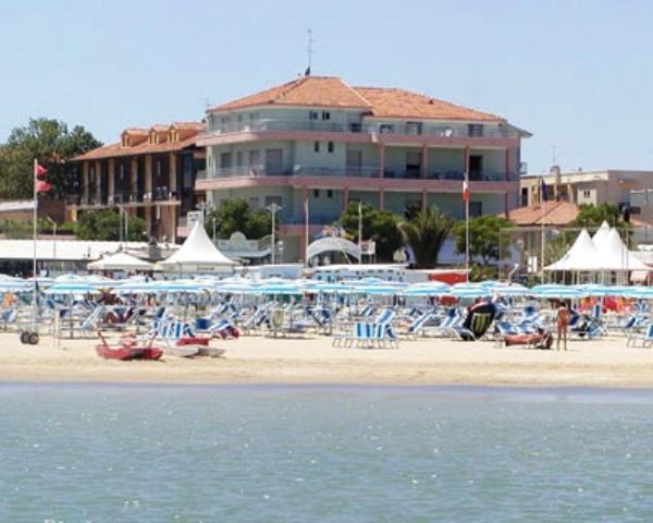 Albergo Villa Mauri Rímini Exterior foto